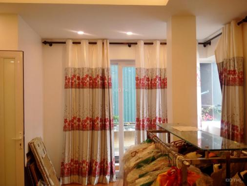 Bán nhà phố 8/3, Kim Ngưu xây mới tinh ô tô vào nhà, DT 40m2x5T, giá 4.2 tỷ