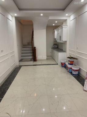 Bán căn nhà Yên Xá, Hà Đông, 2,25 tỷ, 32m2, ô tô cách nhà 30m. LH: 0964901045