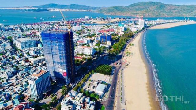 Cần bán nhà 2 mặt tiền Nguyễn Huệ, TP Quy Nhơn, cách bãi biển Xuân Diệu 50m, liền kề CV triệu đô