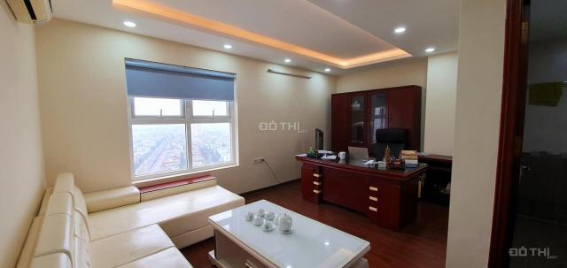 Bán căn hộ FLC Star Tower Quang Trung, Hà Đông, đang ở, hoàn thiện thêm 450tr, 100m2, giá 1.8 tỷ