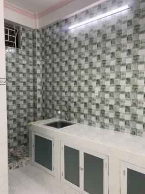 Bán căn hộ 60m2 lô A, Lầu 3, quận 11, tiện ích đầy đủ, SHR, giá tốt