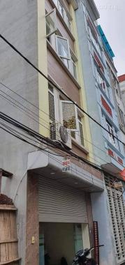 Cần bán nhà phố Trương Định, Hoàng Mai, nhà đẹp ô tô đỗ cửa, giá 3.3 tỷ