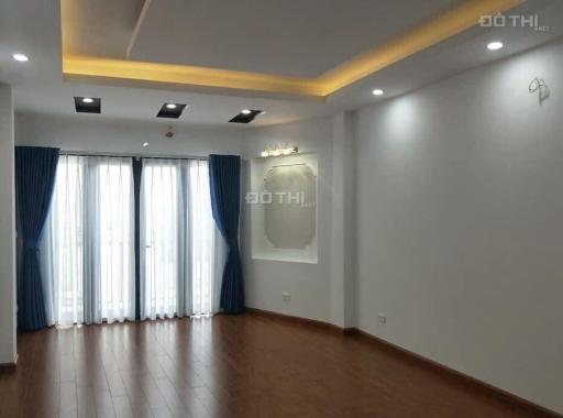 Cần bán căn nhà xây 5 tầng Nguyễn Xiển, MT 4.5m, giá 3.6 tỷ, có thương lượng