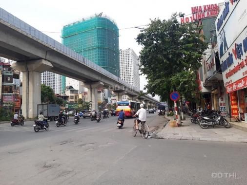 Hơn 3 tỷ mặt phố Nguyễn Trãi, Thanh Xuân, vỉa hè đá bóng, 32m2 x 3 tầng, kinh doanh. 0342838238