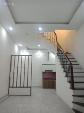 Bán nhà Khâm Thiên, 25m ra phố, 43m2 x 3T, giá 3 tỷ 2. Phố Lâm 0924764755