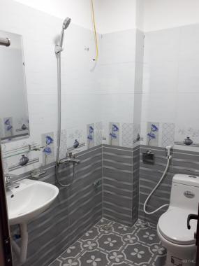 Cần bán căn nhà Đa Sỹ, Hà Đông, kinh doanh tốt, 3,2 tỷ, 36m2, ô tô đỗ cửa, Lh: 0964901045