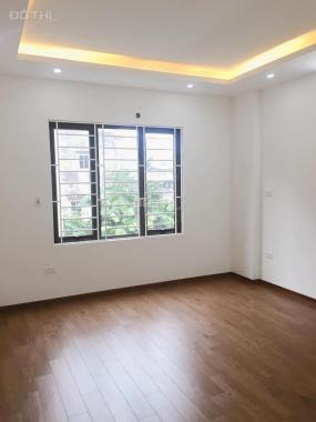 Bán nhà xây mới La Khê, 36m2*4T, 3PN, 2.3 tỷ, ô tô cách 10m. LH 0982693883