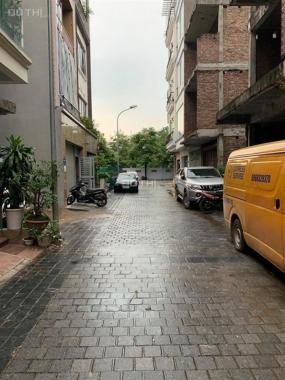 Bán nhà phân lô cán bộ HV Tư Pháp ô tô tránh 80m2 x 5 tầng phố Lê Văn Lương, giá 11,5 tỷ