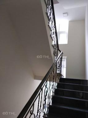 Bán nhà Đốc Ngữ, Ba Đình, 52m2 x 5T, thang máy, ô tô, cho thuê 35 tr/tháng, giá 12 tỷ