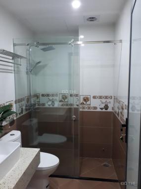 Bán nhà 5 tầng, 35m2, ngay phố Bà Triệu, Hà Đông, lô góc, giá chỉ 2,3 tỷ, Lh 0904959168