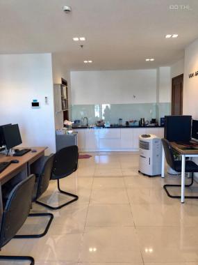 Bán nhanh căn hộ officetel Sky Center full nội thất giá chỉ 2.2 tỷ, LH 0938298663