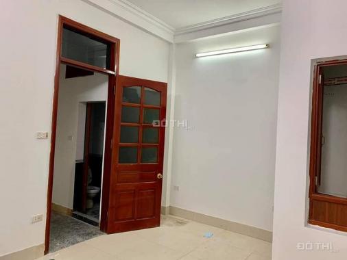 Bán nhà phố Nguyễn Khoái, Hai Bà Trưng, 34m2, 4 tầng, MT 5m, giá 2.15 tỷ. Liên hệ: Vân 0982692233