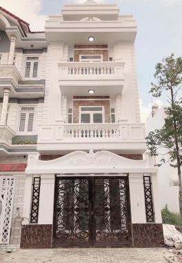 Bán nhà 1 trệt, 2 lầu, 4 phòng ngủ đường Số 1 KDC Nam Long - 5.3 tỷ