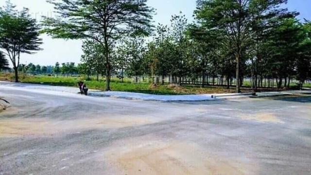 Bán đất nền dự án tại dự án Biên Hòa Golden Town, Biên Hòa, Đồng Nai DT 186m2 giá TT 400 triệu