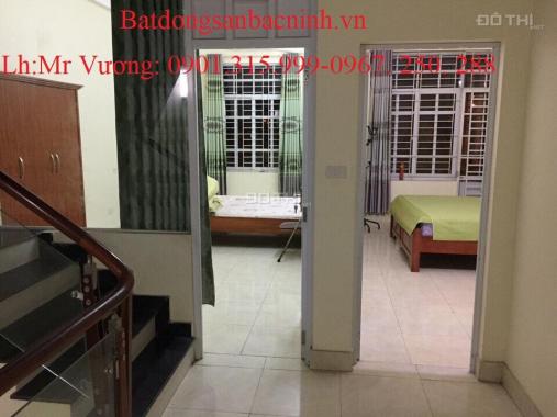 Cho thuê nhà 6 phòng ngủ khu đô thị Huyền Quang sau siêu thị Dabaco 16 triệu/th