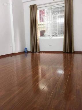 Bán nhà phố Đại Từ, nhà mới ở luôn, 42m2 * 5 tầng, giá 2.9 tỷ. LH 0986920888