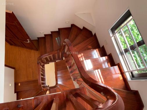 Bán nhà riêng tại Hà Nội, bán nhà mới xây DT 40m2, xây 4,5 tầng, giá 3,3 tỷ, Đống Đa
