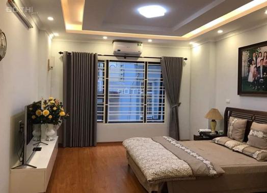 Bán nhà mới đẹp 5 tầng, 30m2 * 5T phố Trương Định, cách đường ô tô 30m, giá 2.8 tỷ