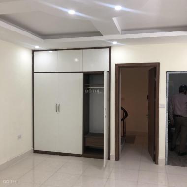 Nhà mới Ngô Thì Sỹ - Vạn Phúc - Hà Đông, 5T * 30m2, 2.6 tỷ, ô tô đỗ sát nhà 2.6 tỷ, LH 0975.832.466