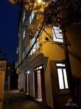 Bán nhà riêng tại đường Thạch Bàn, Phường Thạch Bàn, Long Biên, Hà Nội, diện tích 32m2, giá 2.1 tỷ