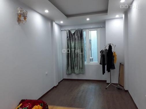 Bán gấp, 30m2, 2.35 tỷ Đại La, Hai Bà Trưng