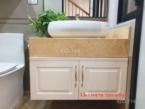 Siêu phẩm Linh Lang, 45m2, 5 tầng đẹp mới - Nội thất nhập khẩu, giá 5.6 tỷ