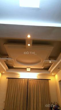 5.95 tỷ Vương Thừa Vũ, 5 tầng 40m2, gara ô tô. Nở hậu, lộc lá đầy vơi