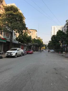 Bán nhà phố Nguyễn Cảnh Dị, vỉa hè, kinh doanh. Giá 10.5 tỷ