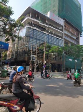 Bán tòa nhà văn phòng Thái Hà, 8 tầng, thông sàn, thang máy, vỉa hè rộng, 20,5 tỷ