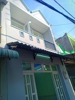 Cần bán căn nhà DT: 4x15m, 1 trệt - 1 lầu, nằm trên đường Phan Văn Hớn. LH: 0937.503.882