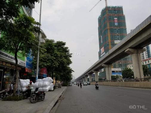 Bán nhà mặt phố Nguyễn Trãi, 141m2, kinh doanh, ô tô, giá 19.9 tỷ