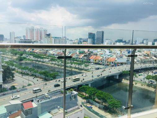 Millennium Q4 cho thuê CH 2PN, 2WC, view River Gate 18 tr/th (BL) nội thất đẹp, LH: 0938 231 076