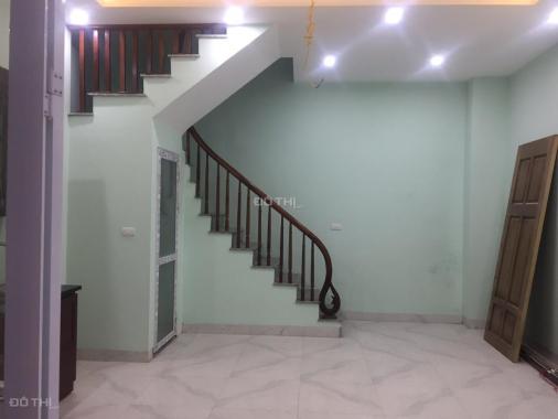 Chính chủ bán nhà ngõ đường Tân Triều, 30m2 hoàn thiện 4 tầng, điều hòa, tủ bếp, Tây Bắc, 2.35 tỷ