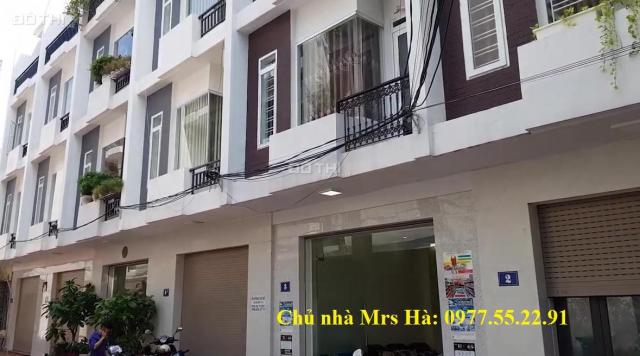Cần bán nhà 4 tầng đẹp chính chủ phố Văn Cao - miễn trung gian, Mrs Hà 0977552291