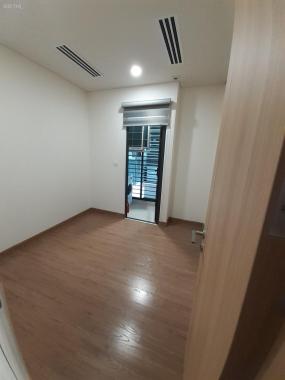 Gia đình cần chuyển nhượng căn đẹp 2 PN - 72 m2 - Tầng 16 - chung cư 23 Duy Tân - Giá mua đợt 1