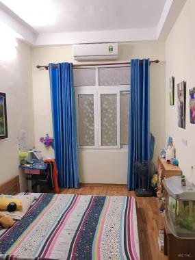 Bán gấp nhà đẹp khu Văn Chương, 30m2, 4T, ngõ to, kinh doanh, giá 2.3 tỷ