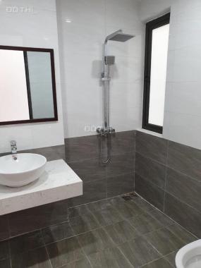 Bán nhà mới, đẹp như hình tại Thạch Bàn 32m2 x 5T, ngõ 2,3m, giá 1,98 tỷ, cách 35m ra đường ô tô