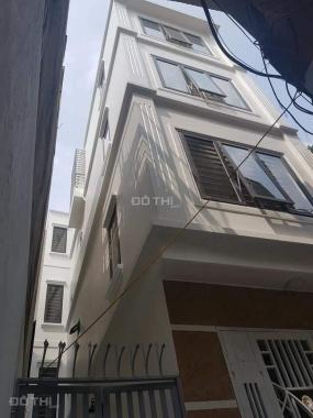 Bán nhà sổ đỏ chính chủ Tam Trinh, 33m2 x 4 tầng, giá 2,75 tỷ, Hoàng Mai, Hà Nội