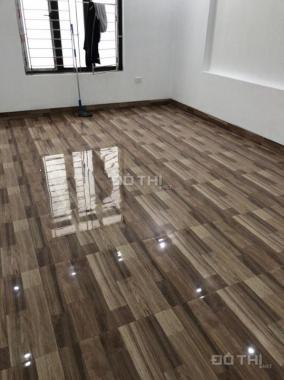 Bán nhà dân xây ở 1 căn riêng lẻ Sài Đồng, 39m2 x 4,5T, ngõ 2,5m, giá 2,56 tỷ (cách ngõ ô tô 50m)