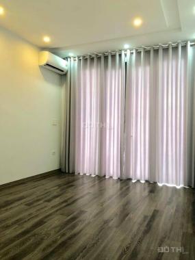 Bán nhà 4 tầng 1tum tại Tư Đình dt 51.4m2, rộng 3,5 m hướng TN, đường 5m, giá 5.29 tỷ