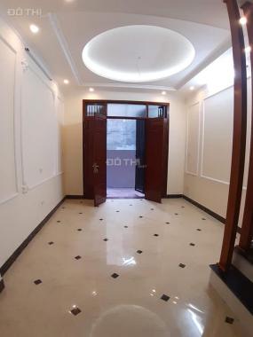 Cần bán nhà gấp Đại La, 30m2, 5T, 3 PN, nhà mới coong, đẹp lung linh, nhỉnh 3 tỷ có nhà đẹp ăn tết