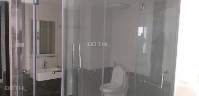 Bán nhà phân lô mới, đẹp, phố Chiến Thắng, Hà Đông, 37m2, 5.4 tỷ, kinh doanh, VP