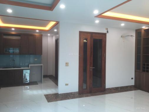 Bán tòa nhà 7 tầng thang máy phố Pháo Đài Láng, Đống Đa, 75m2, giá 16.5 tỷ