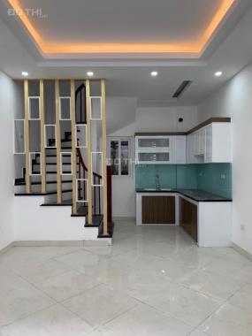 Bán gấp nhà mới Yên Xá thông tin thật 100% 32m2 * 4T, ô tô đỗ cách 15m, giá 2.3 tỷ, 0982468422