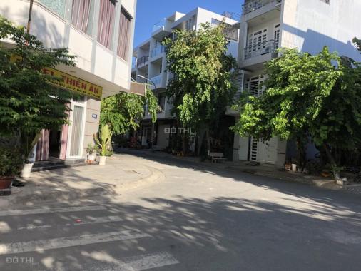 Bán nhà phố 3 lầu đẹp mặt tiền đường 1B, Phạm Hữu Lầu, Quận 7, LH: 0932.048.677
