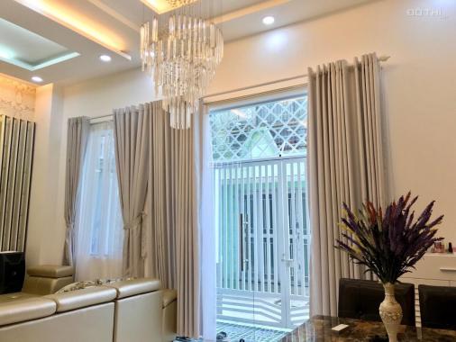 Bán nhà đẹp 2 lầu hẻm 719 Huỳnh Tấn Phát, Quận 7