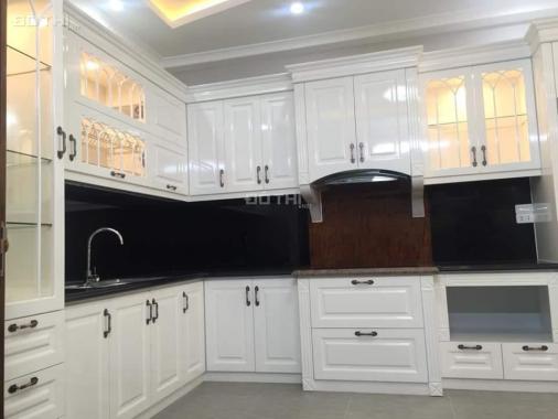 Nhà đẹp đón Tết, bán nhà Đặng Xuân Bảng, bán đảo Linh Đàm, 43m2, 4T, ô tô đỗ cổng, giá 3.9 tỷ