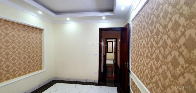 Bán nhà phường Khương Đình, 41m2 * 5 tầng, mới, đường trước nhà 3m, cách phố 50m, có 3.45 tỷ