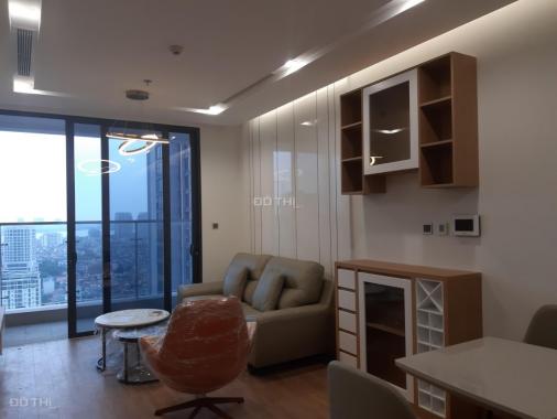 Chuyển cư cần bán căn hộ chung cư cao cấp M2 Vinhomes Metropolis, Liễu Giai, Đủ đồ, 2PN, 80m2