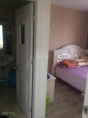 Cần bán căn hộ chung cư 3 ngủ khu đô thị Việt Hưng Long Biên. LH: 0983957300
